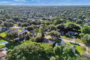 1208 Piney Woods Dr, Friendswood, TX 77546 - Photo 5