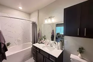 2102 Antoine Dr, Houston, TX 77055 - Photo 7