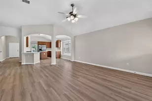 11714 Bollinger Park Ct, Houston, TX 77047 - Photo 17