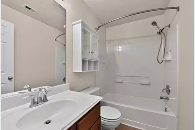 11714 Bollinger Park Court, Houston, TX 77047 - Photo 33
