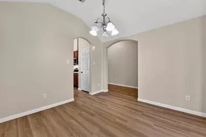 11714 Bollinger Park Court, Houston, TX 77047 - Photo 13