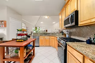 10719 Brookshire Ln, Houston, TX 77041 - Photo 9