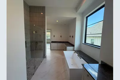4927 Heatherglen Drive, Houston, TX 77096 - Photo 19