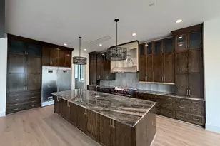 4927 Heatherglen Dr, Houston, TX 77096 - Photo 9