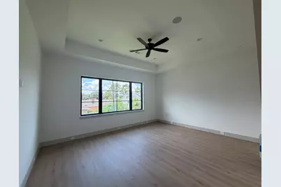 4927 Heatherglen Drive, Houston, TX 77096 - Photo 17