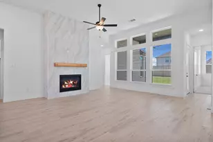 14910 Buffalo Head St, Mont Belvieu, TX 77523 - Photo 17