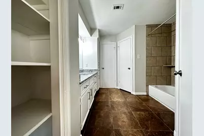 11106 Ellwood Street, The Woodlands, TX 77380 - Photo 9
