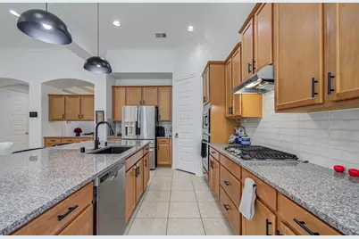 13812 N Lake Branch Lane, Houston, TX 77044 - Photo 9
