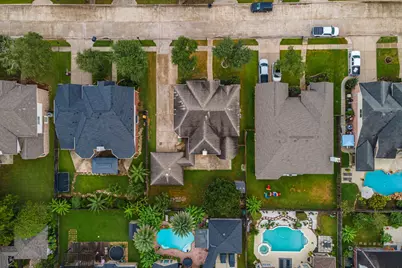 2122 Fortuna Bella Drive, Pearland, TX 77581 - Photo 11