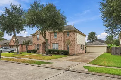 2122 Fortuna Bella Drive, Pearland, TX 77581 - Photo 3
