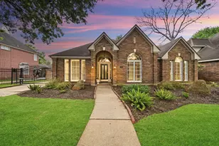 6714 Morningside Dr, Sugar Land, TX 77479 - Photo 1