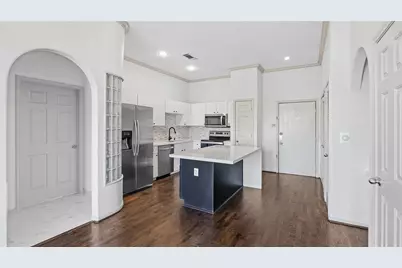 1441 East Street #202, Houston, TX 77007 - Photo 9