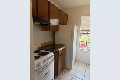 8323 Wilcrest Dr #8004, Houston, TX 77072 - Photo 9