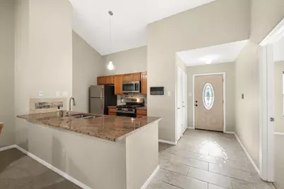 702 W Country Grove Circle, Pearland, TX 77584 - Photo 5