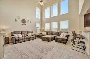 13310 Suntail Ct, Texas City, TX 77568 - Photo 7