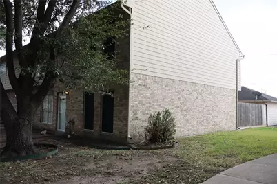 1063 Birnham Woods Boulevard, Pasadena, TX 77503 - Photo 3