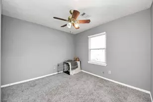 221 W 4th St, Deer Park, TX 77536 - Photo 25