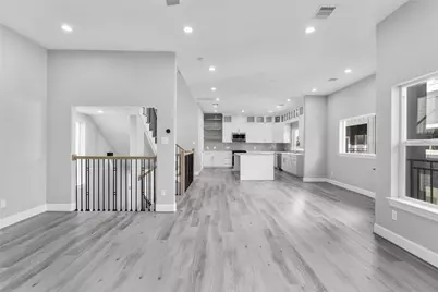 1122 W 16th Street #B, Houston, TX 77008 - Photo 9