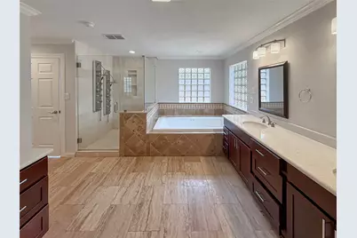 4319 Woodvalley Drive, Houston, TX 77096 - Photo 31