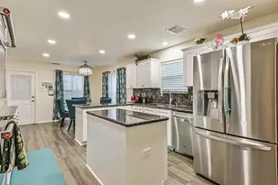 2115 Aberdeen Dr, League City, TX 77573 - Photo 13