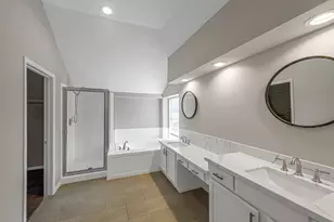 8827 Lawncliff Ln, Houston, TX 77040 - Photo 13