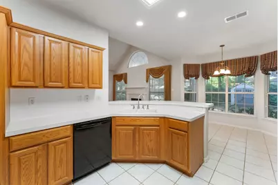 423 Tallow Drive, Conroe, TX 77385 - Photo 13