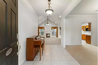 423 Tallow Drive, Conroe, TX 77385 - Photo 7