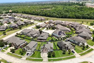 2415 Flowering Brook Ln, Sugar Land, TX 77479 - Photo 39