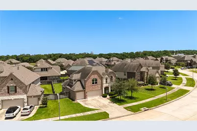 2415 Flowering Brook Lane, Sugar Land, TX 77479 - Photo 37