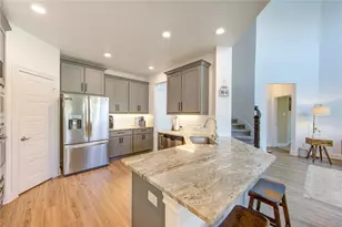 2415 Flowering Brook Ln, Sugar Land, TX 77479 - Photo 9