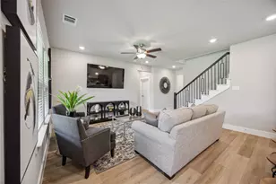 6923 California Black Oak Dr, Conroe, TX 77304 - Photo 7