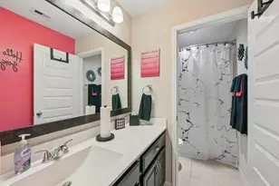 17105 Stillhouse Lake Ct, Houston, TX 77044 - Photo 29