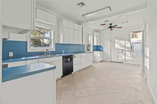 720 14th Ave N, Texas City, TX 77590 - Photo 13