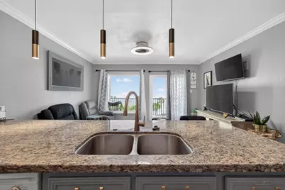 9520 Seawall Boulevard #320, Galveston, TX 77554 - Photo 7