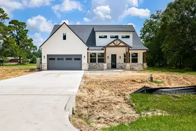 8806 Dogwood Dr, Tomball, TX 77375 - Photo 1