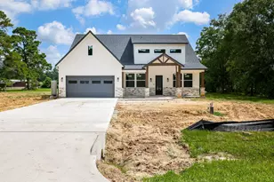 8806 Dogwood Dr, Tomball, TX 77375 - Photo 1