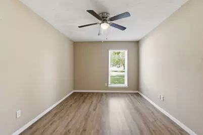 3008 Hunnington Drive, Conroe, TX 77303 - Photo 15