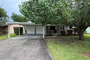 2637 Hampton Ln, Port Neches, TX 77651 - Photo 1
