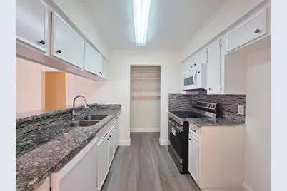 1912 Tremont Court, Rosenberg, TX 77471 - Photo 13