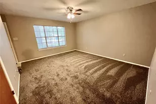 1039-1045 N Chenango St, Angleton, TX 77515 - Photo 5