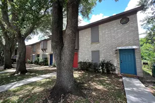 1039-1045 N Chenango St, Angleton, TX 77515 - Photo 3