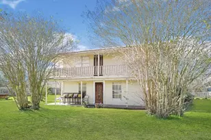 610 12th St, Dickinson, TX 77539 - Photo 3