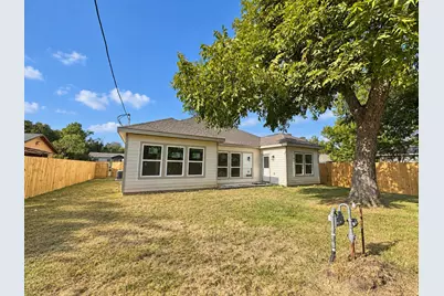 320 Briarwood Drive, Baytown, TX 77520 - Photo 3