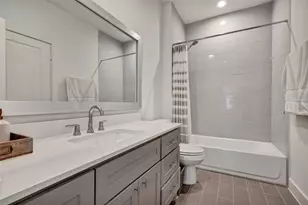 8706 Ojeman Crk Ln, Houston, TX 77055 - Photo 31