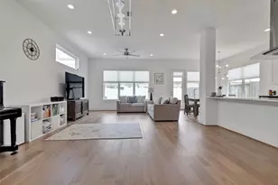 8706 Ojeman Crk Ln, Houston, TX 77055 - Photo 5