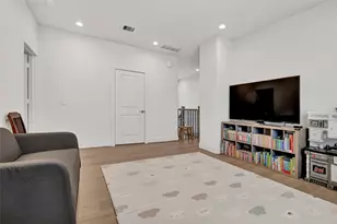 8706 Ojeman Crk Ln, Houston, TX 77055 - Photo 25