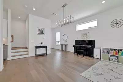 8706 Ojeman Creek Lane, Houston, TX 77055 - Photo 3