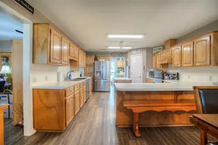 426 Brook Hollow Dr, Huntsville, TX 77340 - Photo 11