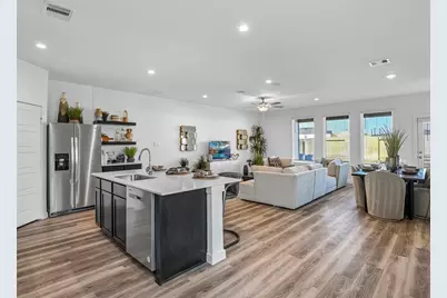 2930 Crown Gate Drive, Houston, TX 77047 - Photo 7