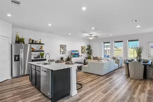 2930 Crown Gate Dr, Houston, TX 77047 - Photo 7